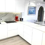Golden Mile Oasis With Pool & Gym * Marbella