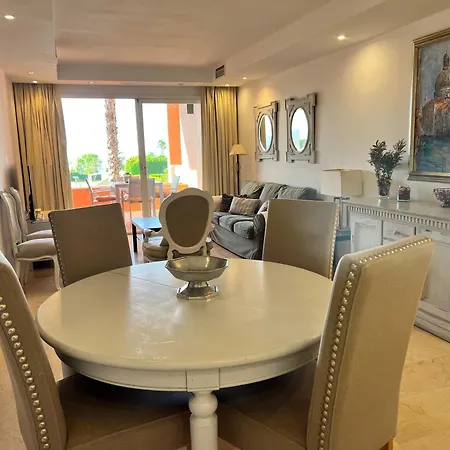 Golden Mile Oasis With Pool & Gym Marbella