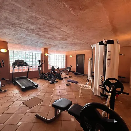 Lejlighed Golden Mile Oasis With Pool & Gym Marbella